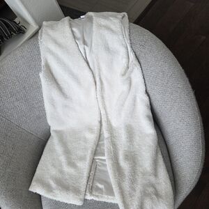 Women's White Sleeveless Jacket